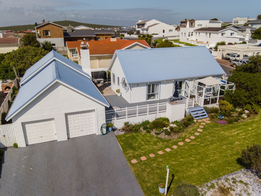 4 Bedroom Property for Sale in Yzerfontein Western Cape